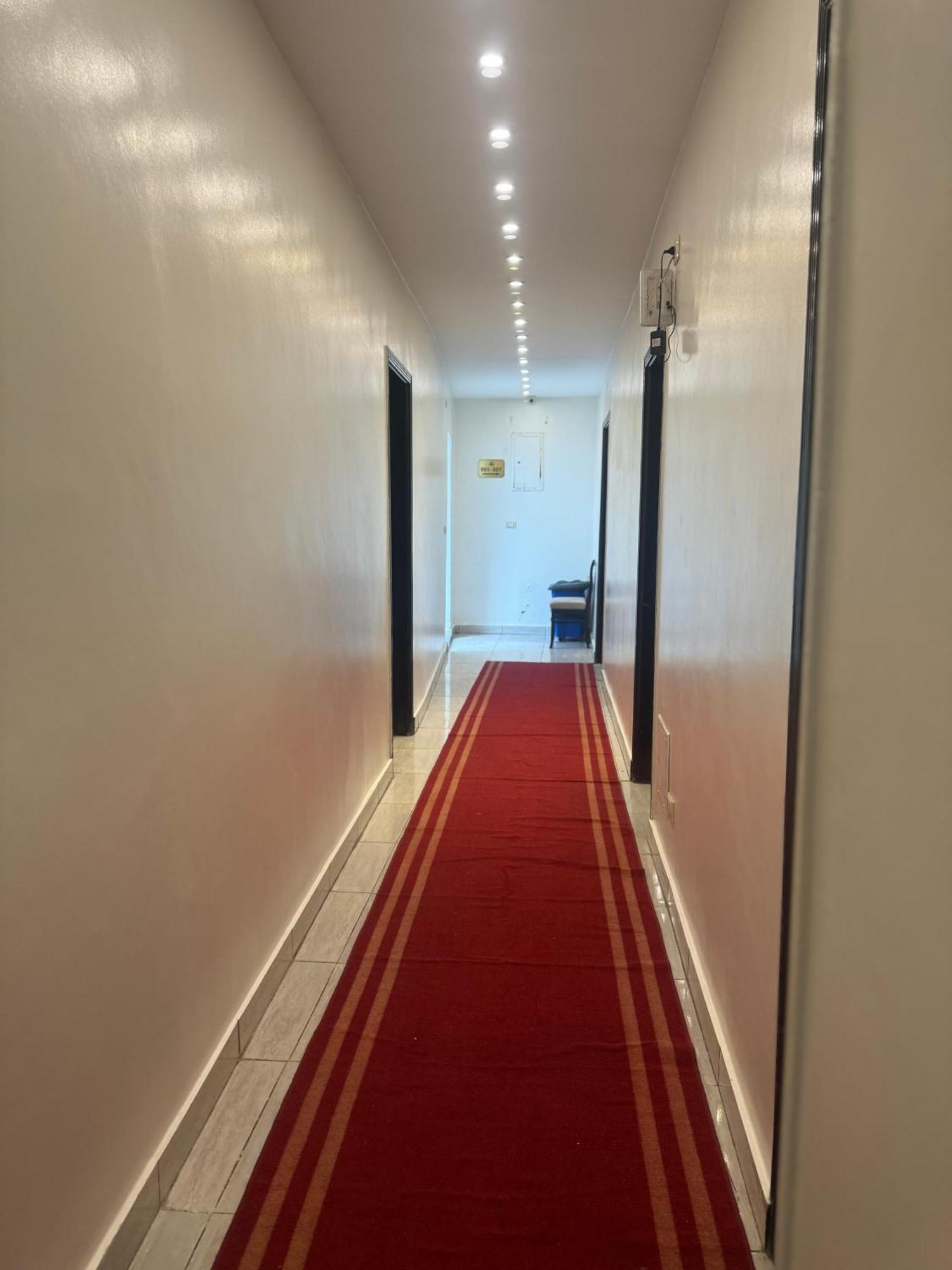 Pyramids And Sphinx Hotel Kafrat al Jabal Bagian luar foto