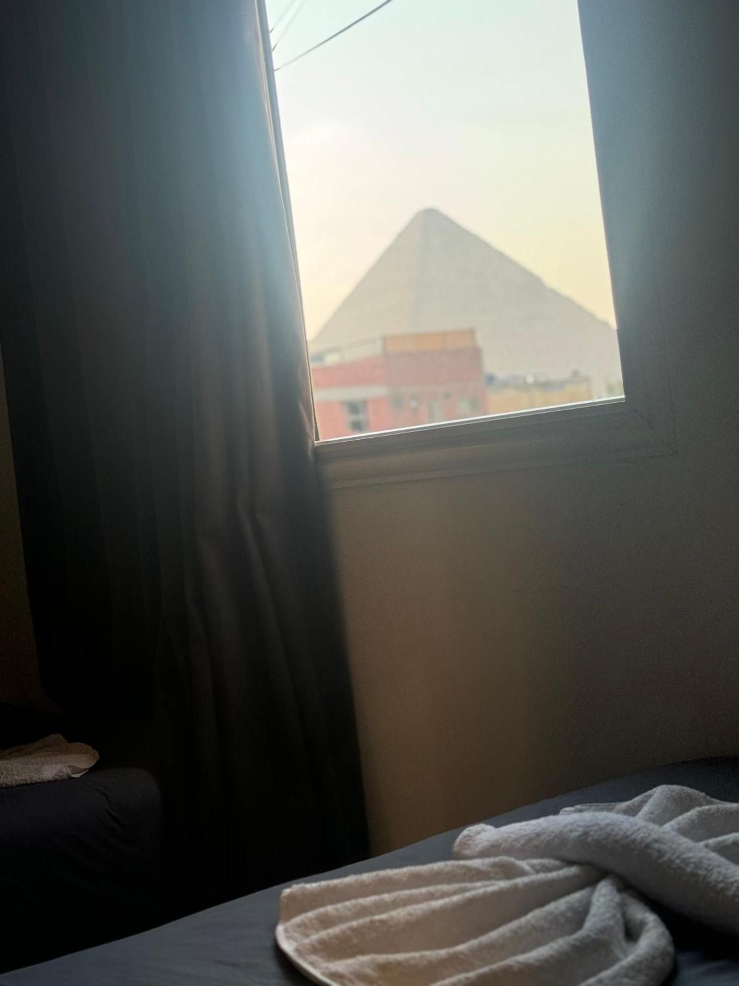 Pyramids And Sphinx Hotel Kafrat al Jabal Bagian luar foto