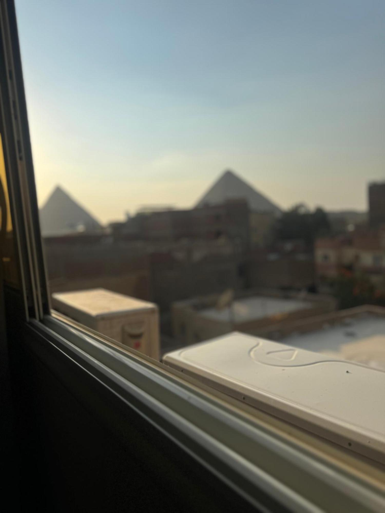 Pyramids And Sphinx Hotel Kafrat al Jabal Bagian luar foto