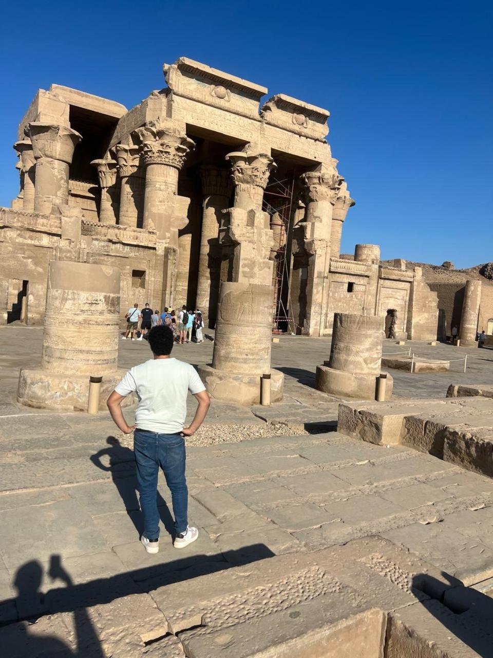 Pyramids And Sphinx Hotel Kafrat al Jabal Bagian luar foto